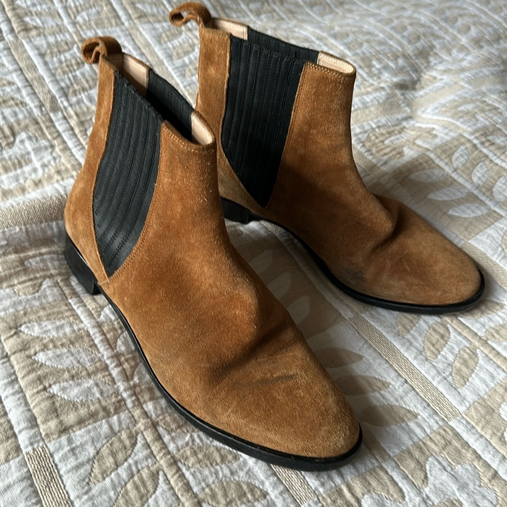 Club Monaco chocolate brown suede chelsea boots - 39.5